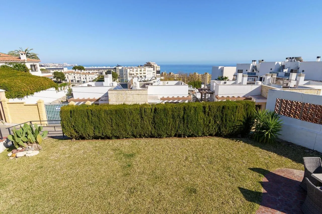פואנגירולה Villa Torreblanca בית נופש
