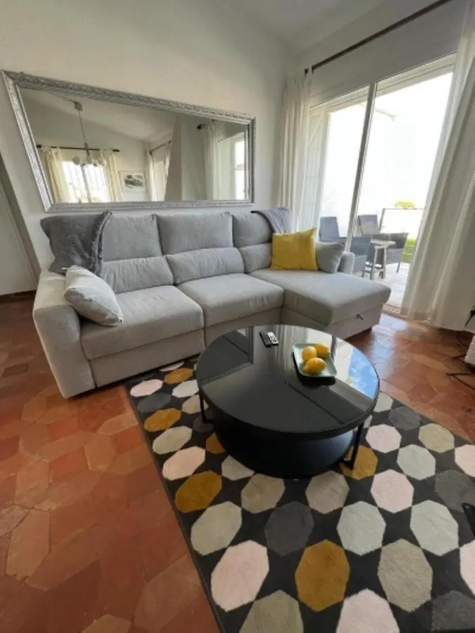 פואנגירולה Villa Torreblanca